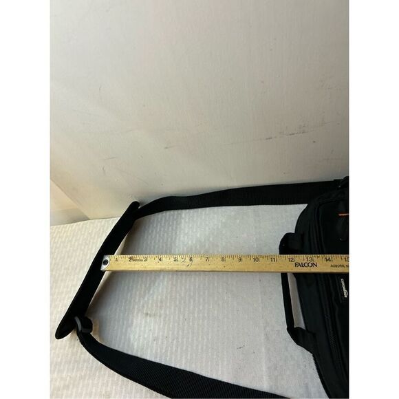 Amazon basic tablet padded bag - Picture 5 of 7